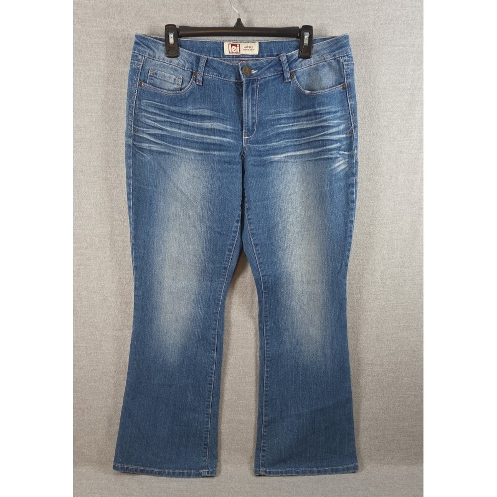 LEI Ashley Lowrise BootCut Jeans Junior 13 Flare Denim Pocket Embroidery Stretch